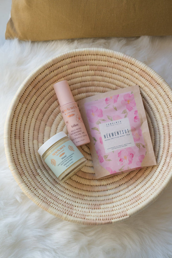 Sḵwálwen Botanicals Self Care Set